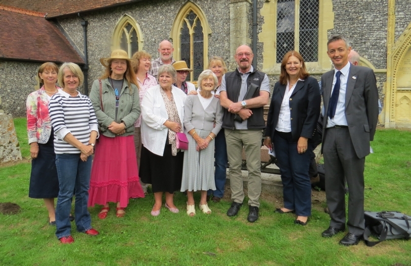 Jethro Tull's Ian Anderson visits Berkshire church where the real